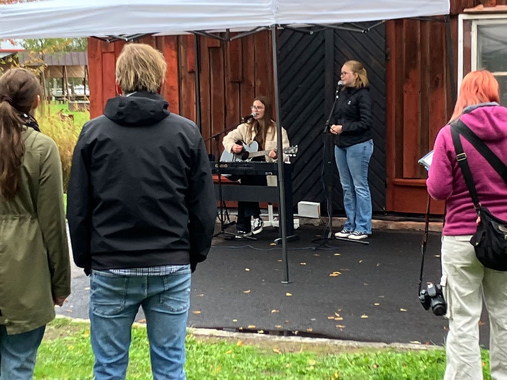 Invigning stadsparken 1.jpg